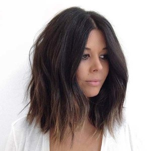 bob frizura na tamnoj kosi