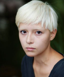 kratka ženska frizura